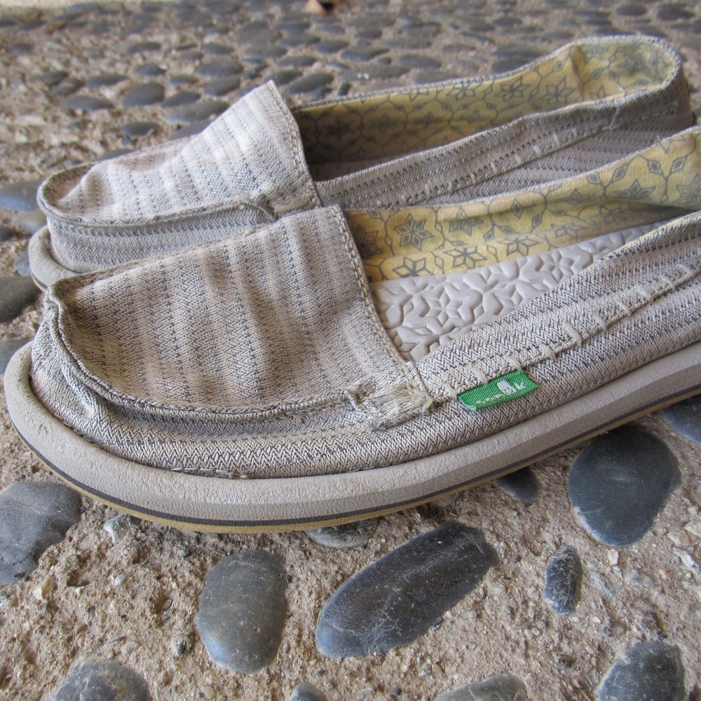 grey Sanuk loafers